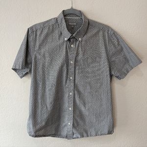 Ash & Erie Everyday Short Sleeve Shirt Gray Small Paisley Print -Medium Standard